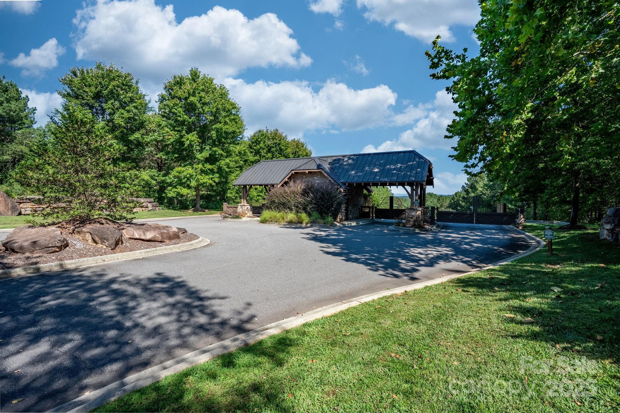 436 E Settings Boulevard 247