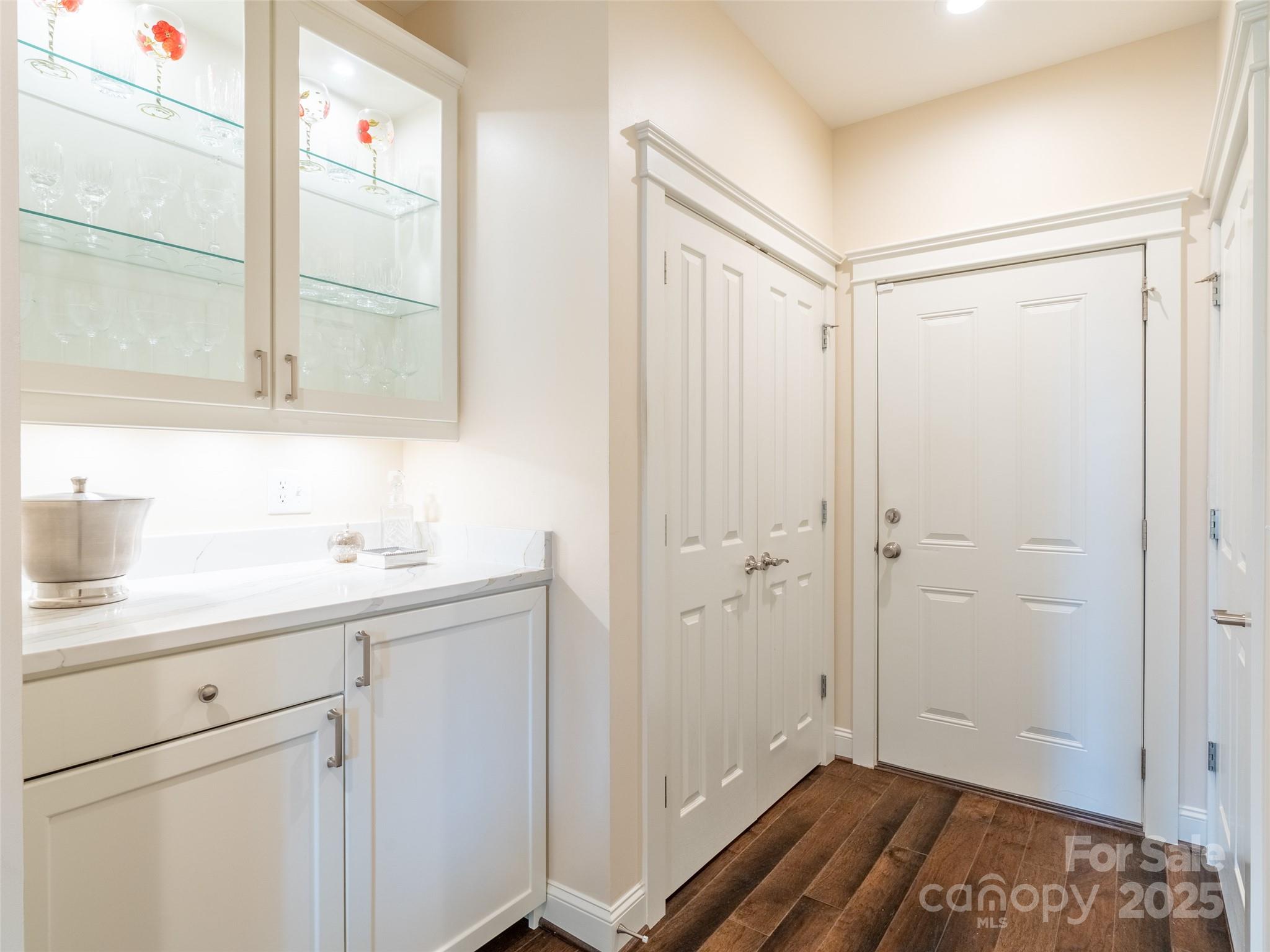 Biltmore Lake - Residential