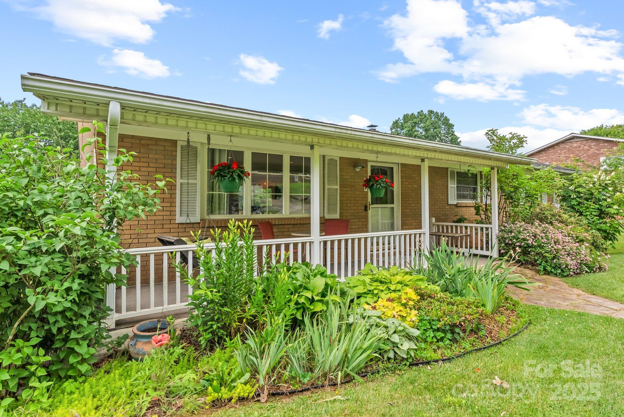 27 Dixon Terrace