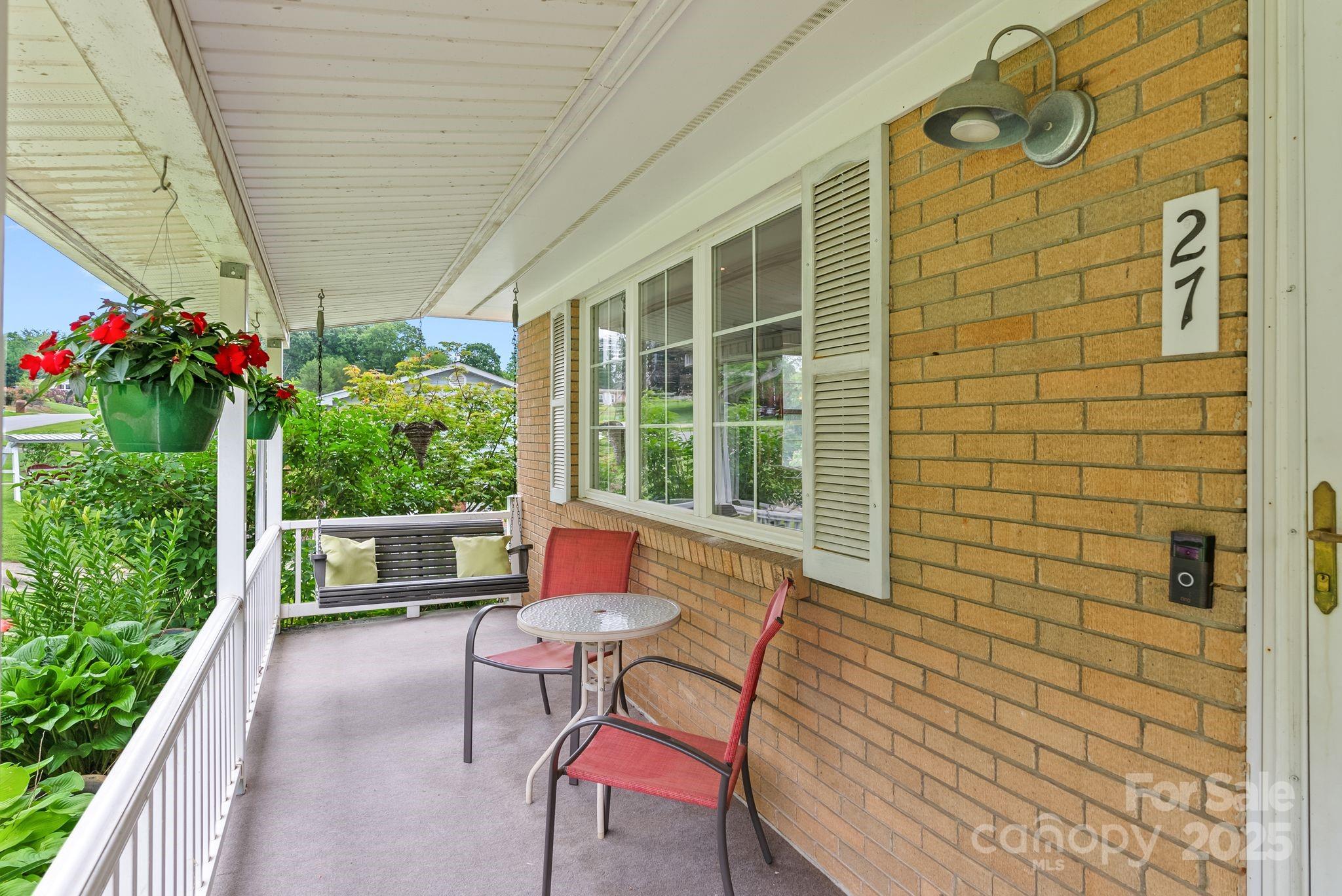27 Dixon Terrace