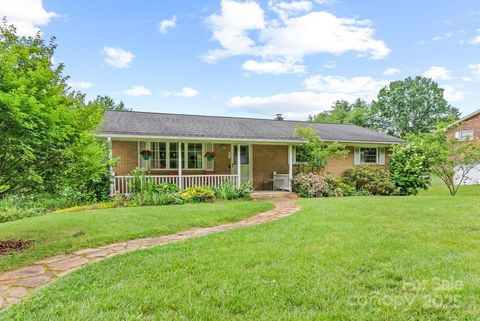 27 Dixon Terrace Candler NC 28715