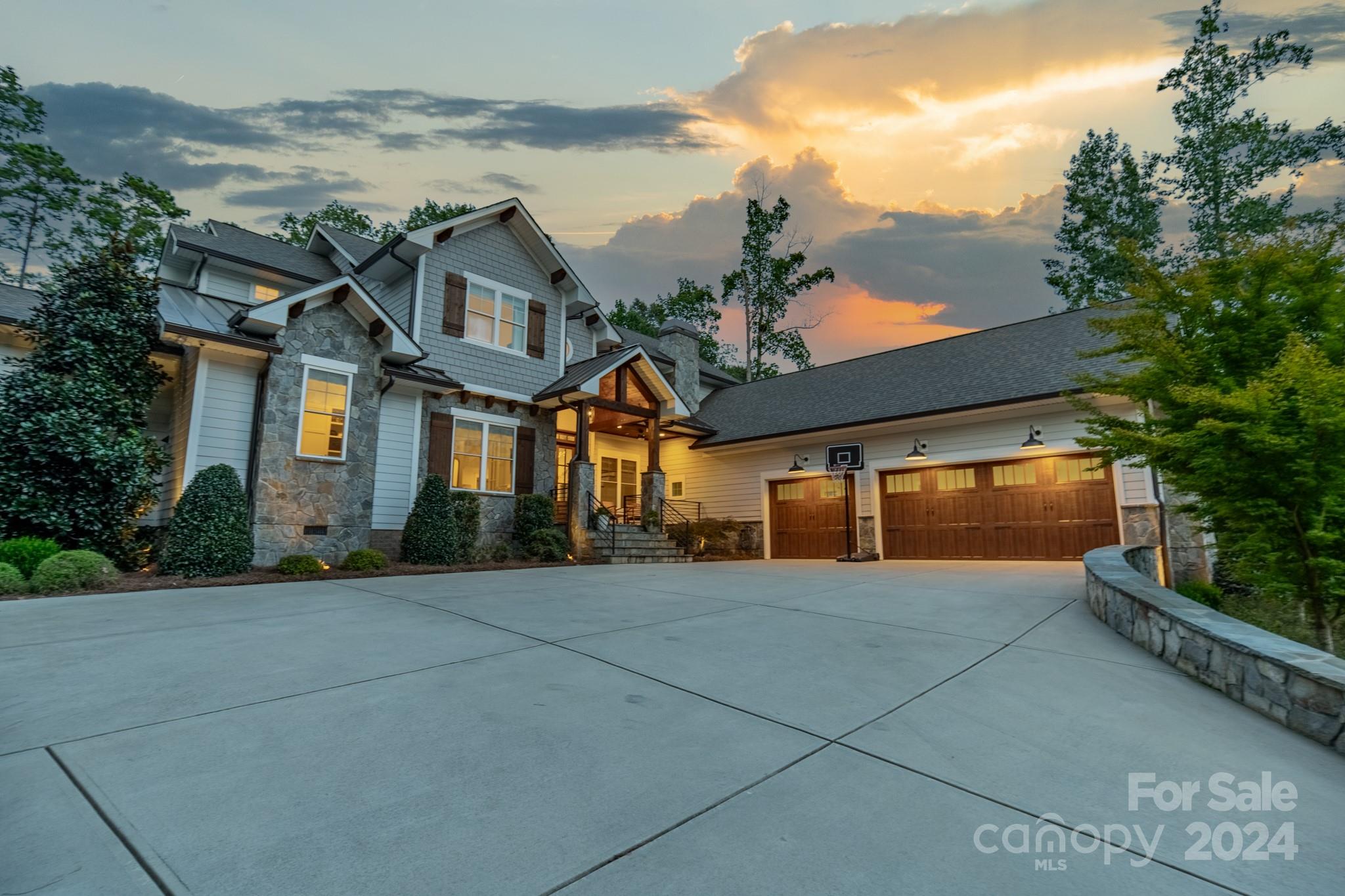 Woodland Bay - Residential