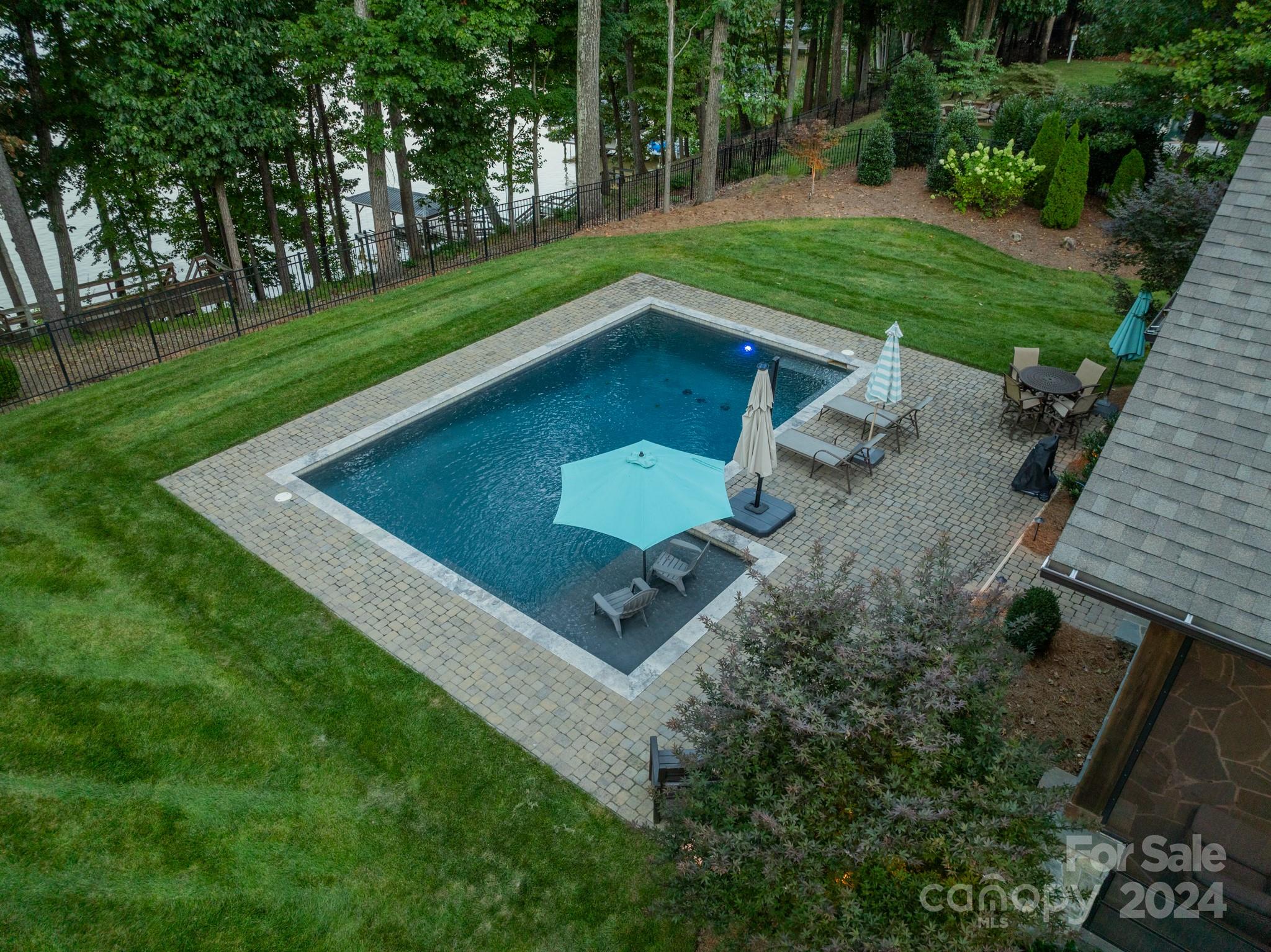 Woodland Bay - Residential