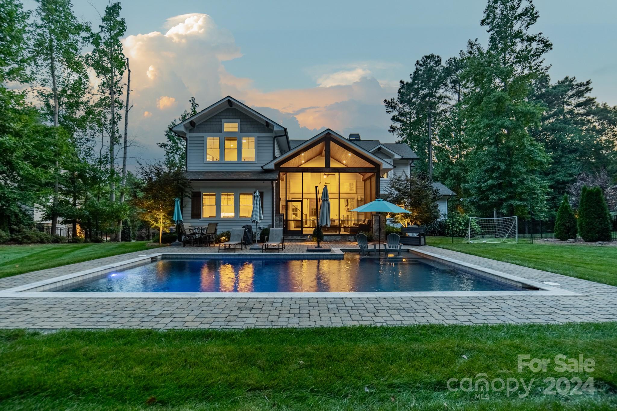 Woodland Bay - Residential