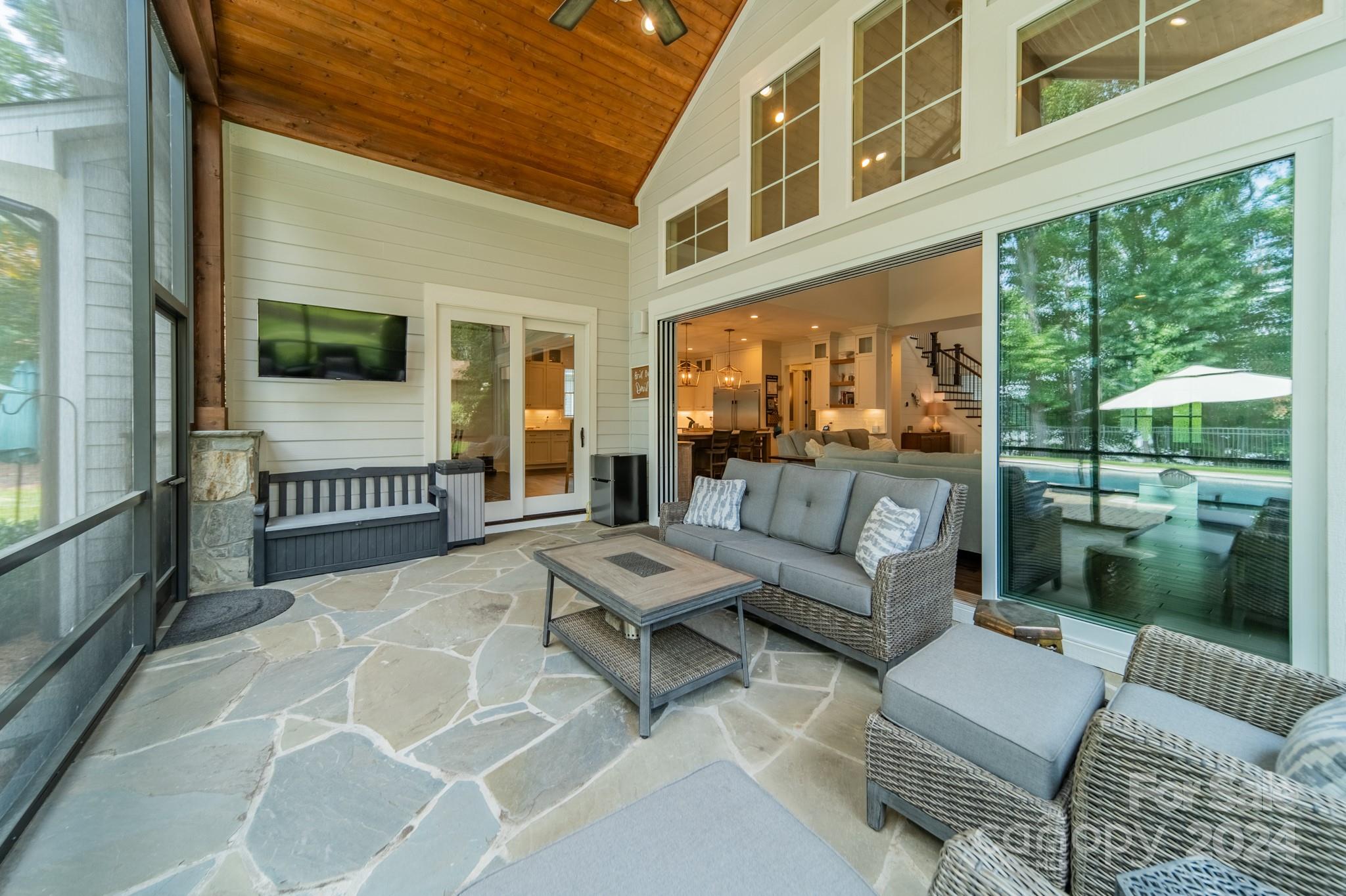 Woodland Bay - Residential