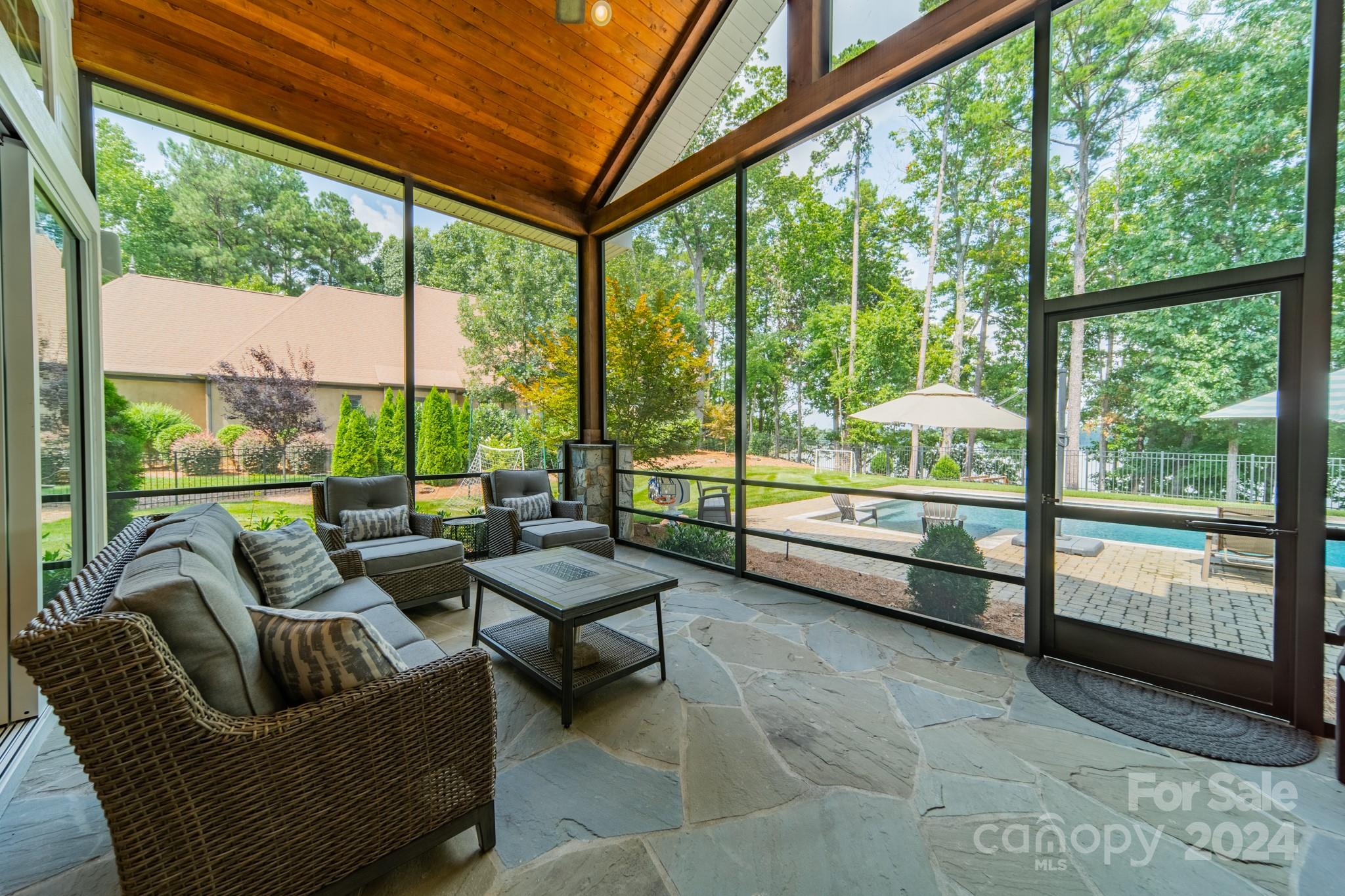 Woodland Bay - Residential