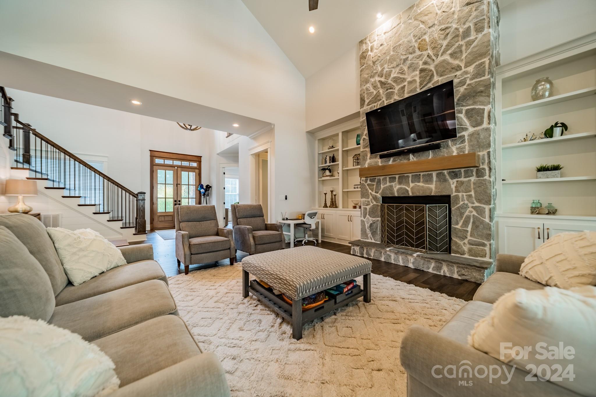 Woodland Bay - Residential