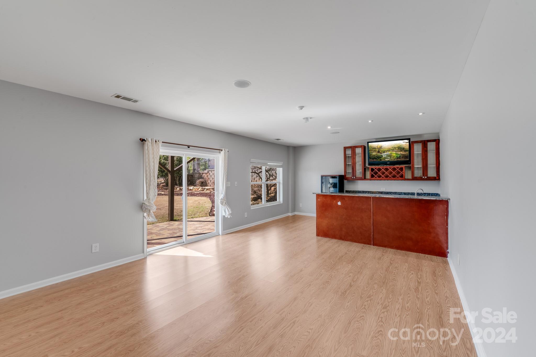 Madison Green - Residential