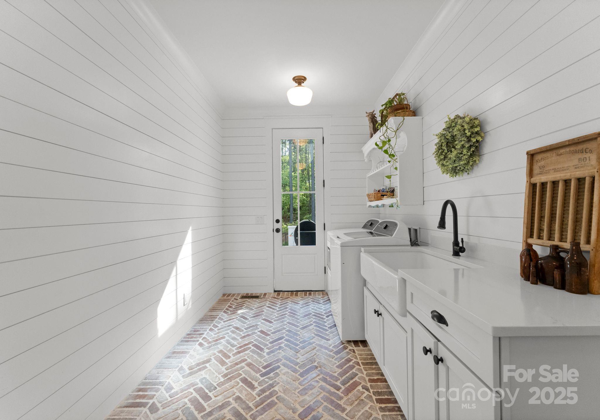 Pebble Bay - Residential