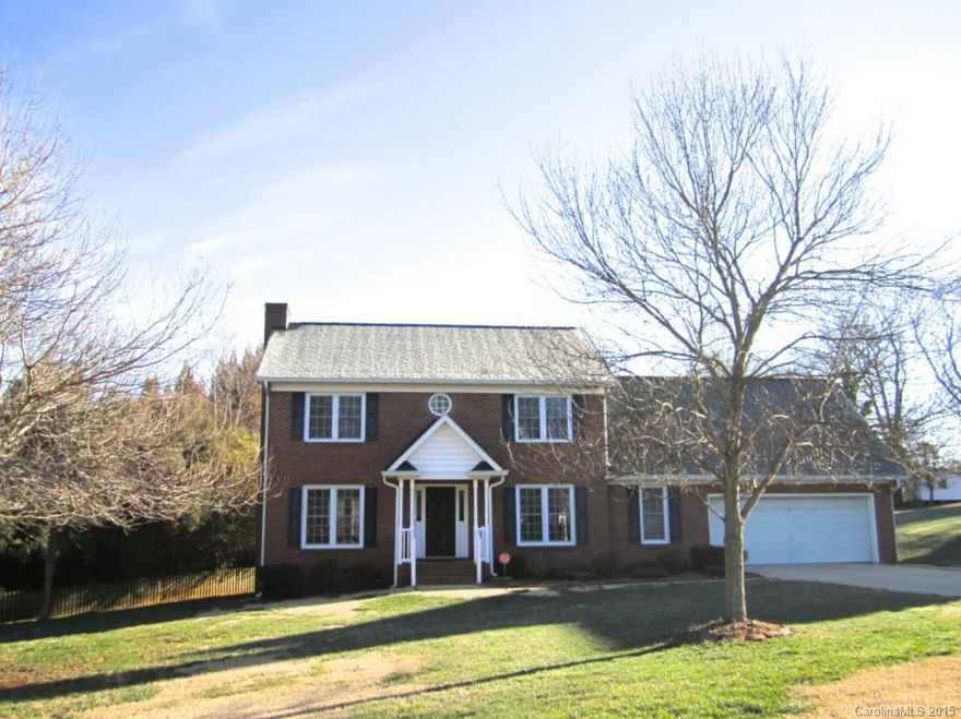 This full brick home boasts a timeless classic style! An immaculate home updated with fresh paint throughout, several new lighting fixtures & new decorator mirrors. Gather around a real masonry fireplace with gas logs in the great room. Gorgeous hardwoods! The kitchen features great work space, abundant cabinetry including glassed front cabinets & a pantry. Spacious owners bath with dual sinks, soaking tub & separate shower. Walk-in attic storage plus pull down stairs. Nice deck & backyard!