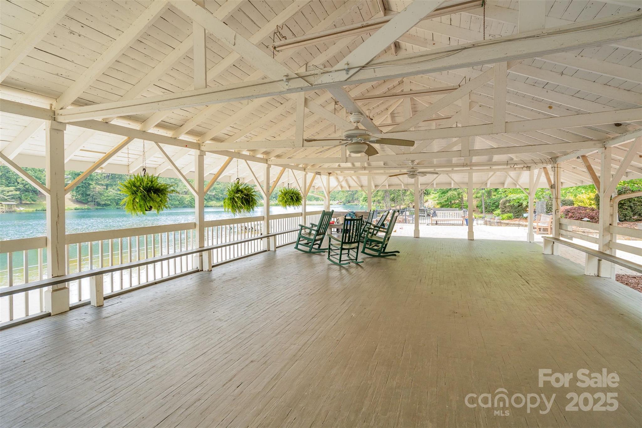 Lake Montonia - Residential