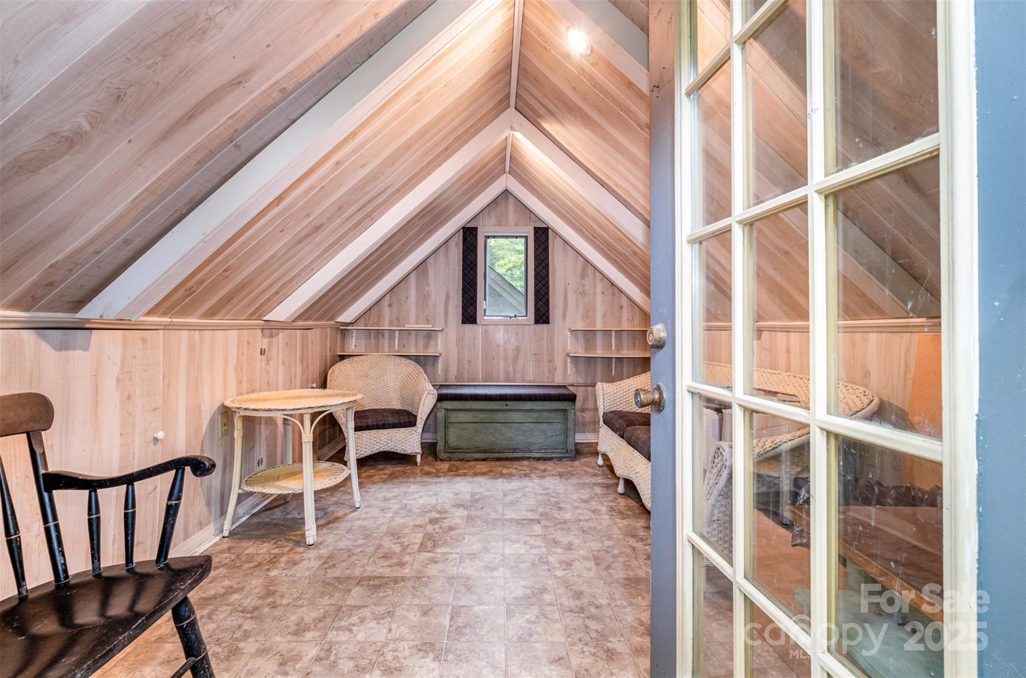 Lake Montonia - Residential