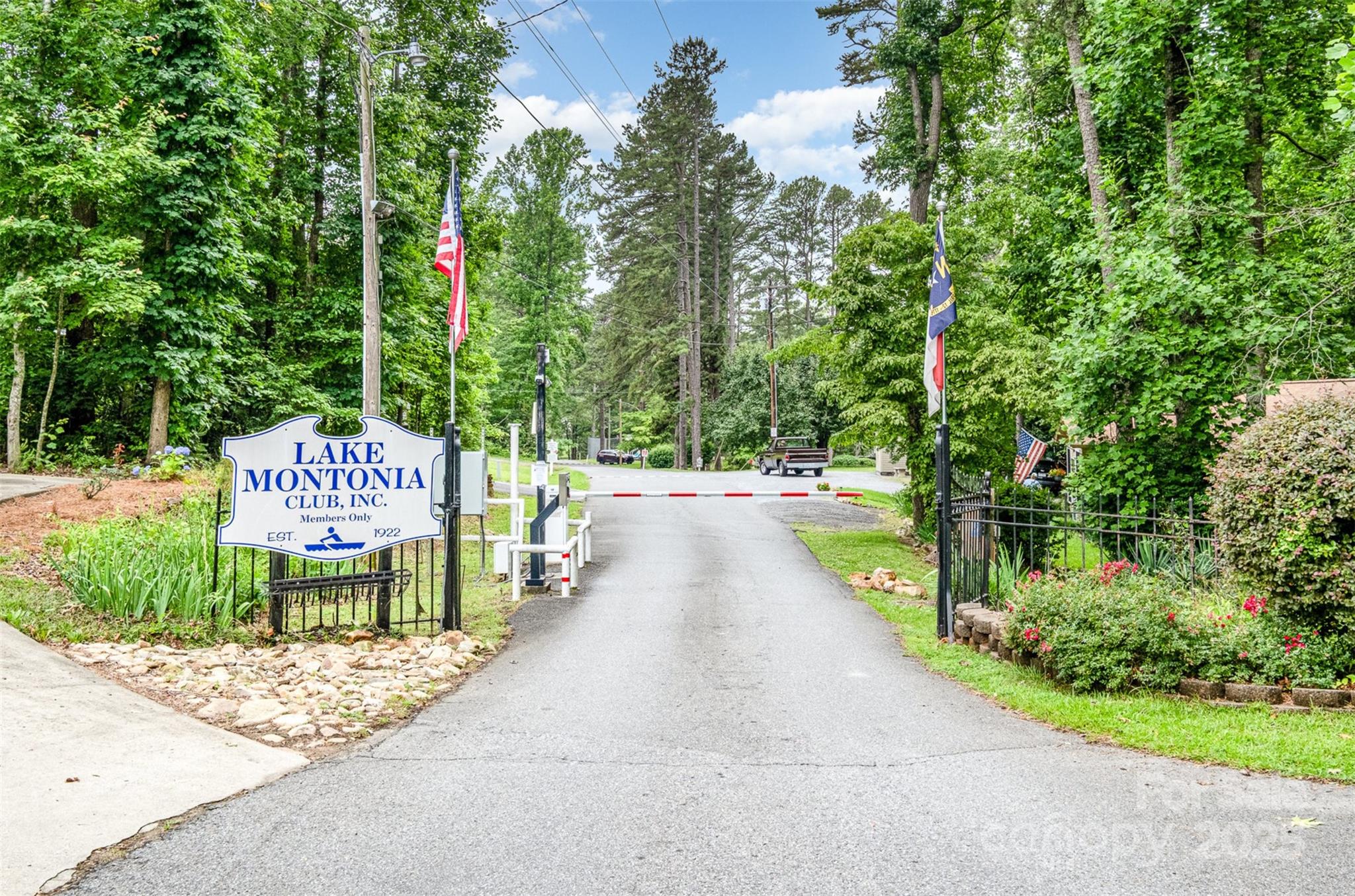 1102 Lake Montonia Road