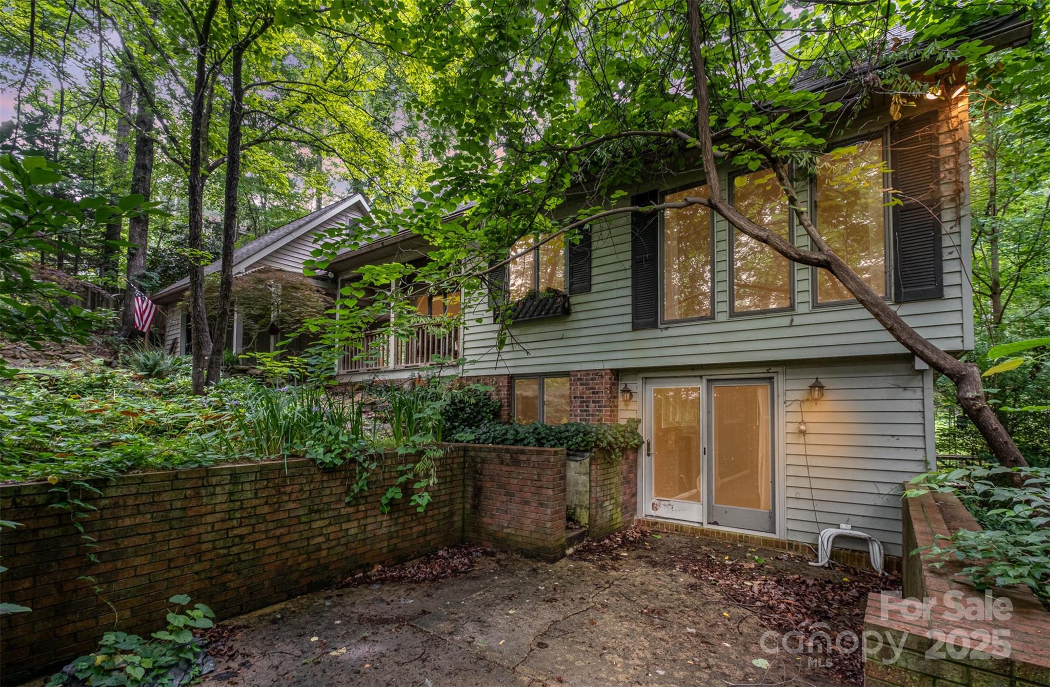 Lake Montonia - Residential