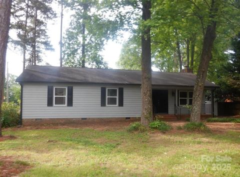 1440 Jodhpur Court Charlotte NC 28212