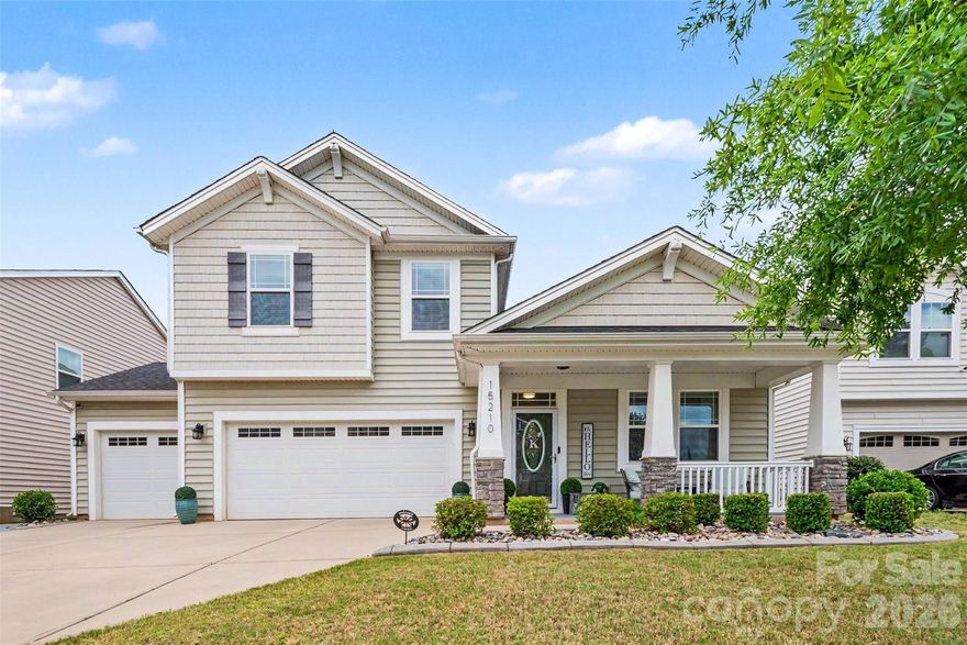 Beautiful Home in a great location, offers 4 bedrooms, 3 full baths & 1 half bath. Featuring a 3-Car Garage, Formal Living Room & Owner's suite down. Kitchen has an island, gas cooktop, double ovens, spacious walk-in pantry, stainless steel appliances, granite countertops and is an open floorplan with a family room and a dining area. The upstairs has a guest suite with a bathroom besides the other 2 bedrooms and a full bath. Huge loft area perfect for entertaining, second family room or office.  The backyard is fully fence and landscaped with an extended concrete patio and screened porch. Close to Lake Wylie, shopping and Carowinds Park. Don't miss the opportunity to own this Gorgeous home.