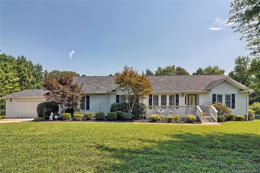 Looking for a nice ranch with no HOA in Fort Mill school district? Check out this 3 bedroom 2 bath home with storage building and fenced yard. This home is spacious with a split bedroom plan and very well maintained. Covered back porch, kitchen island, gas fireplace and much more. Must see to appreciate.