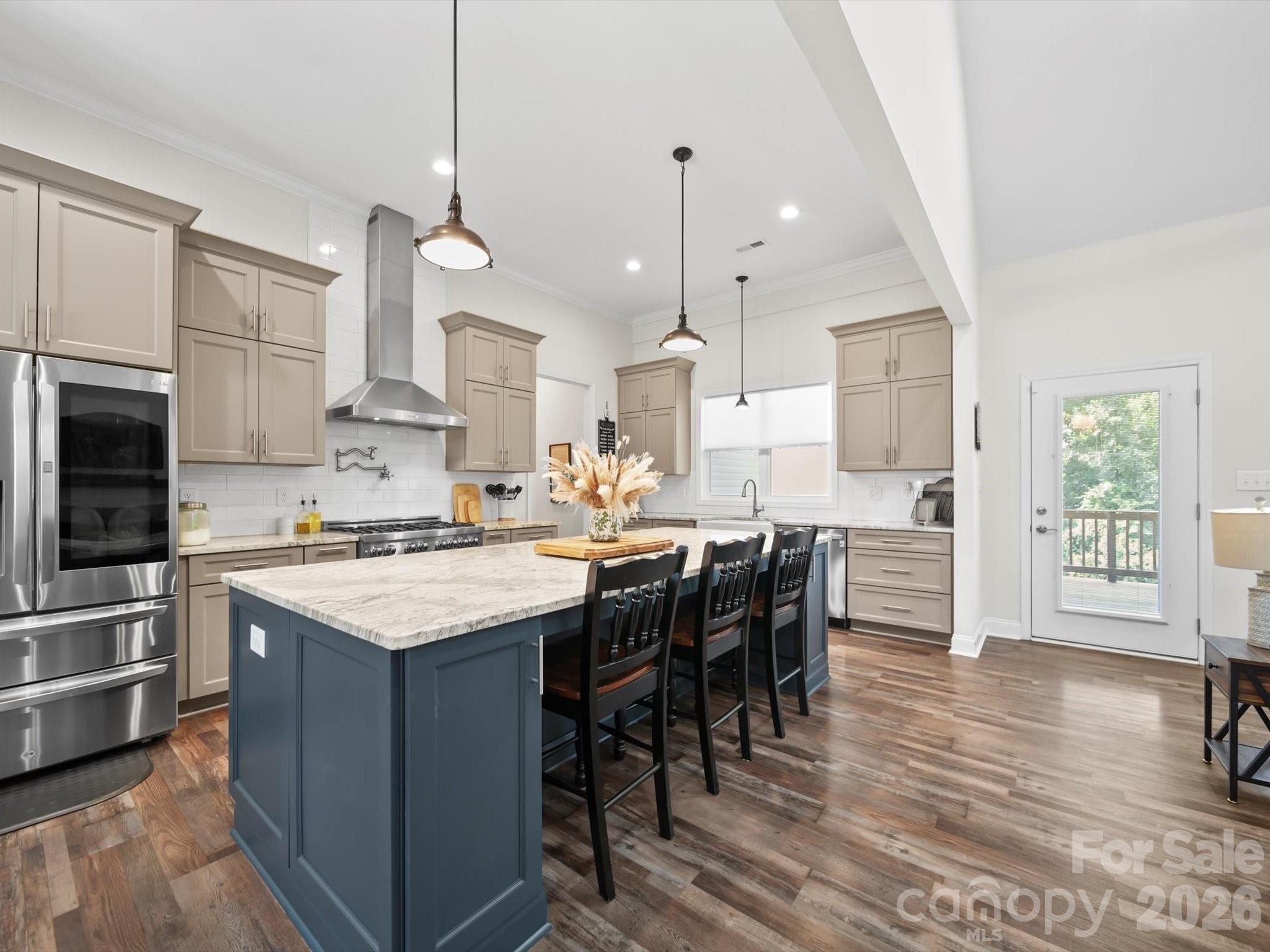 1421 Hamilton Crossroads Road