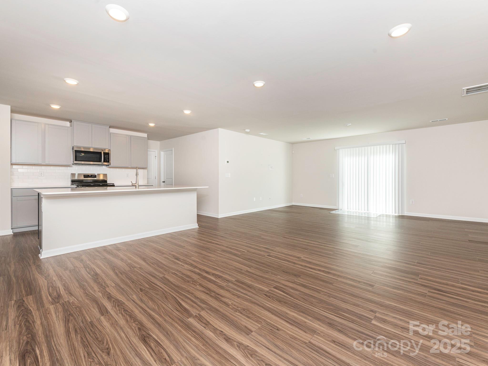 The Retreat at Cameron Commons - Residential