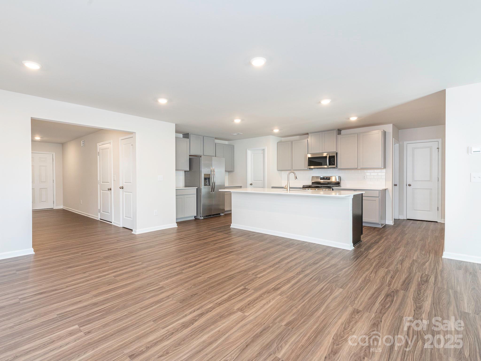 The Retreat at Cameron Commons - Residential