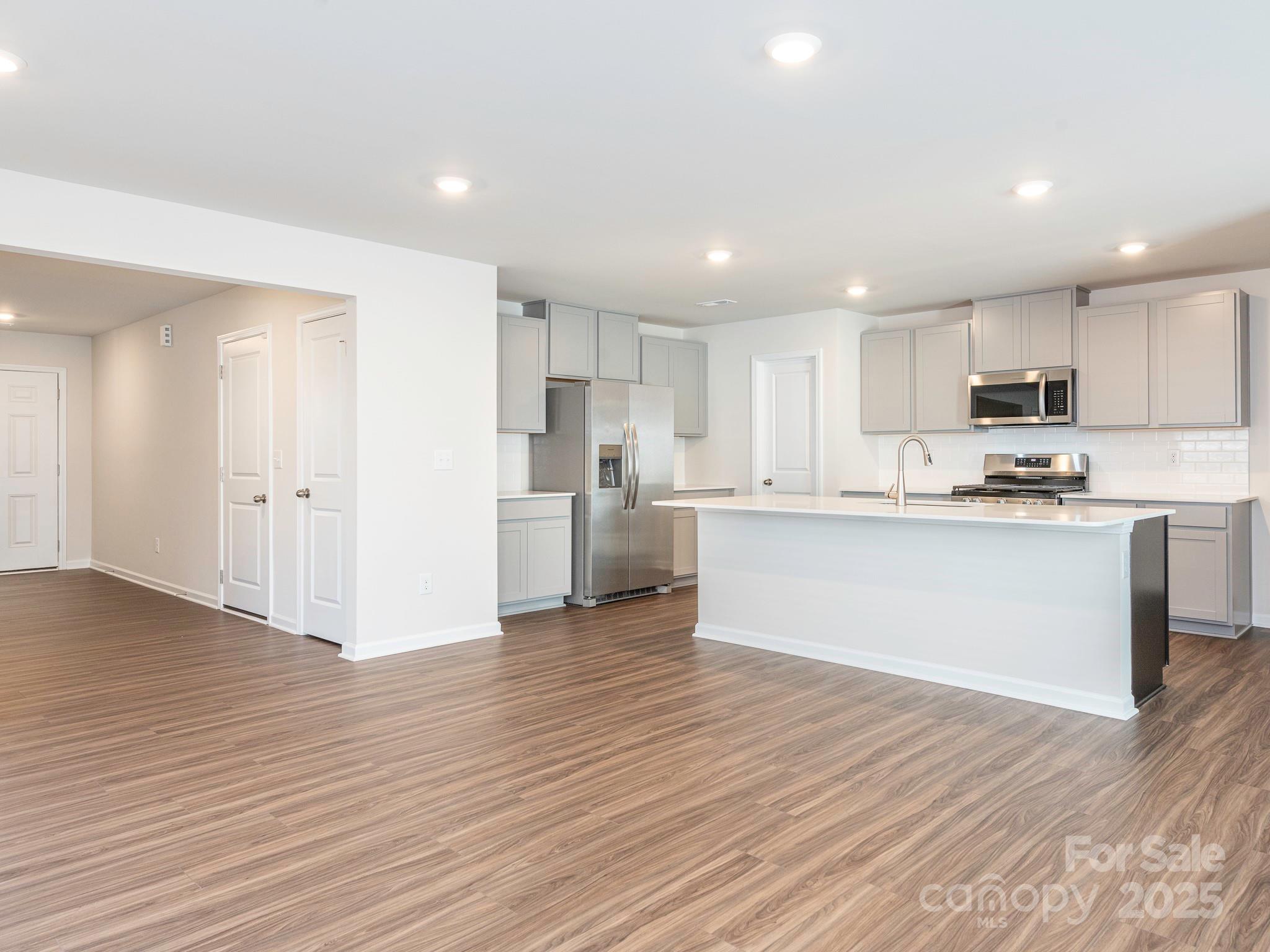 The Retreat at Cameron Commons - Residential