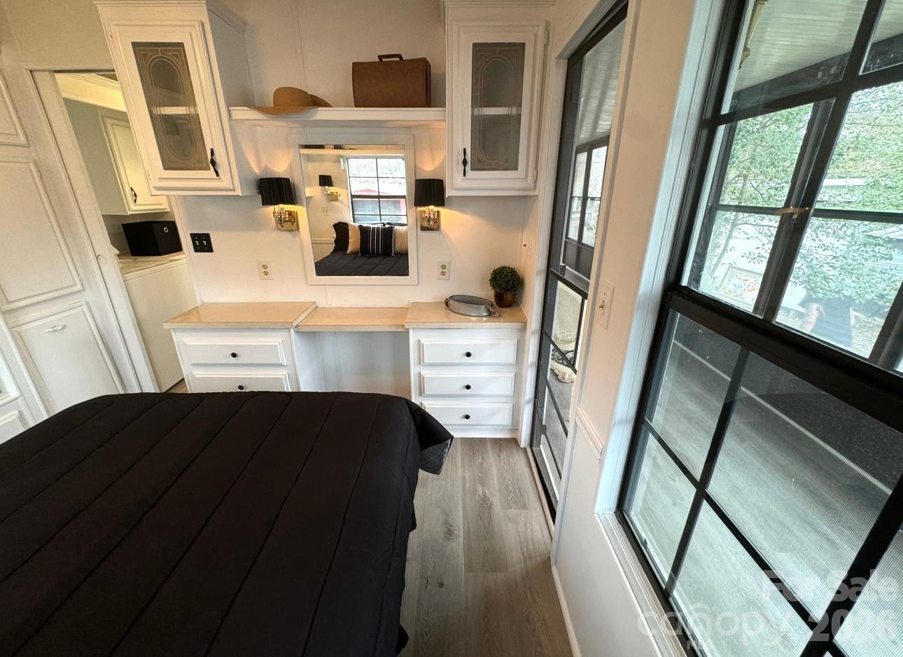 Twin Harbor - Residential