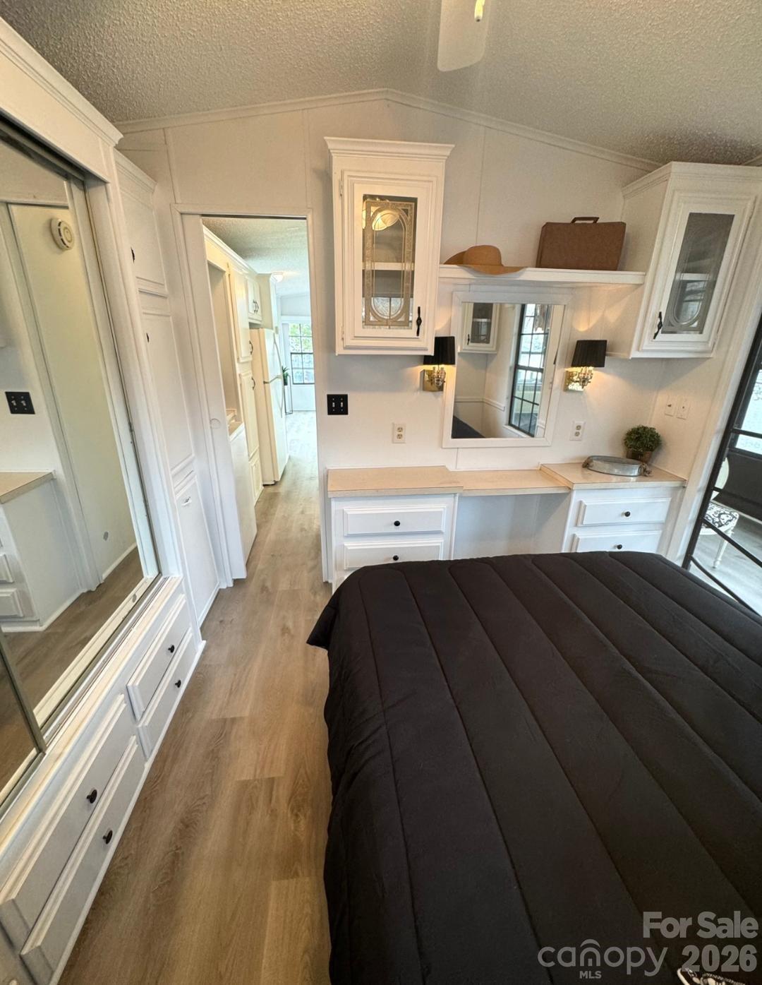 Twin Harbor - Residential