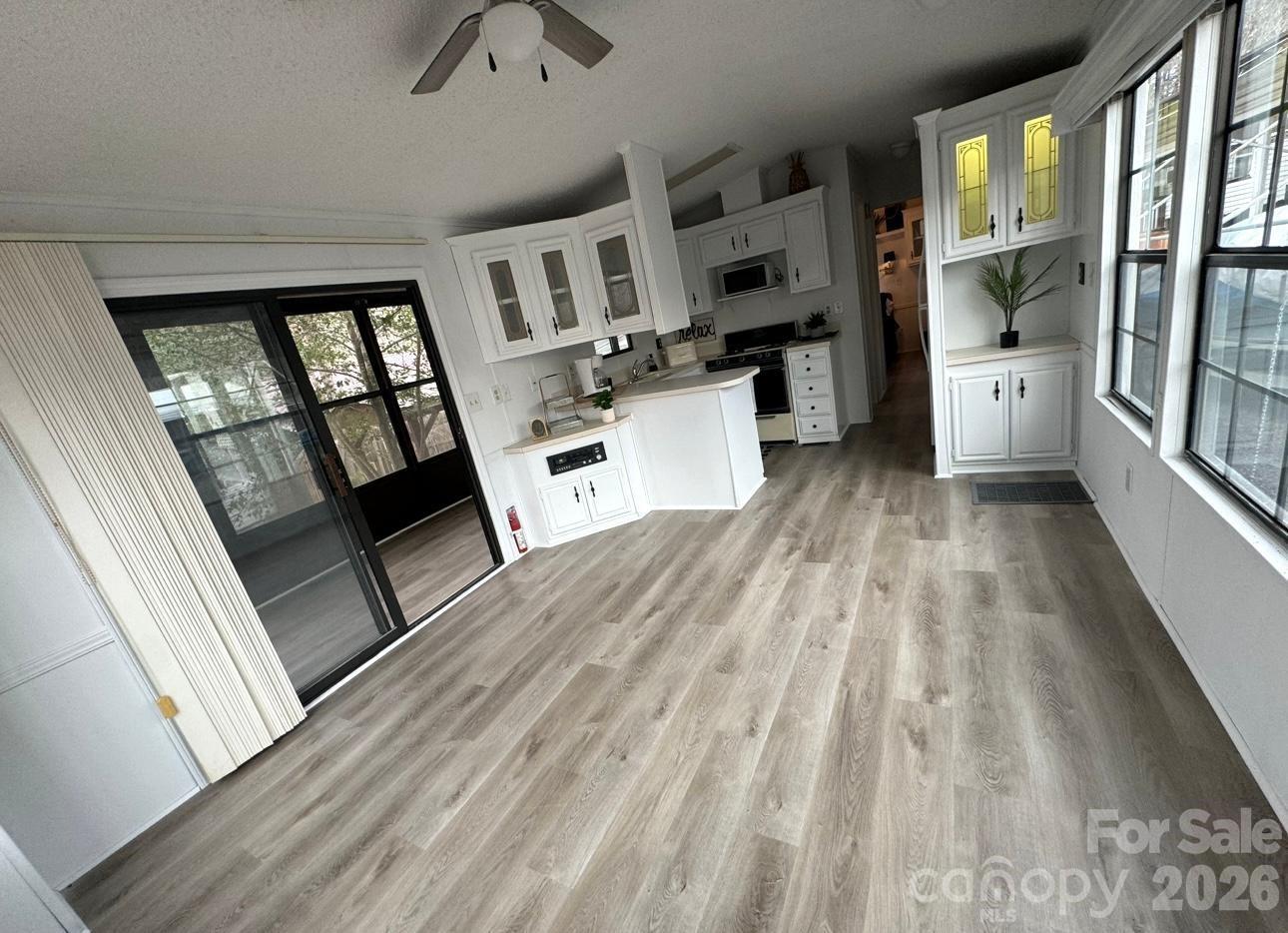 Twin Harbor - Residential