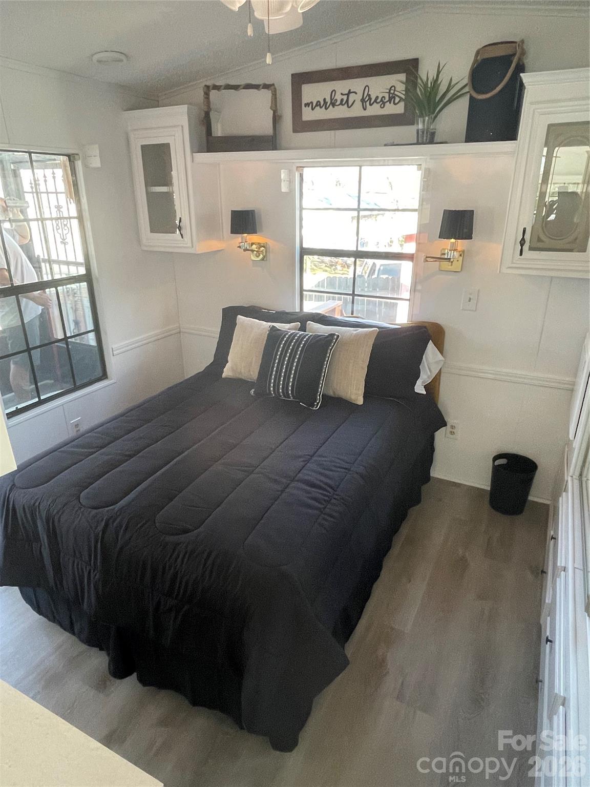 Twin Harbor - Residential