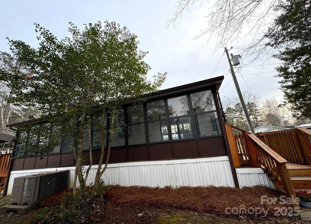 listing image 0