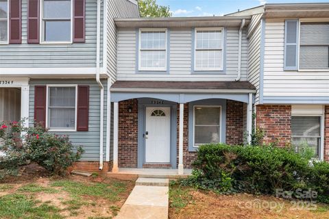 7324 Pebblestone Drive E Charlotte NC 28212