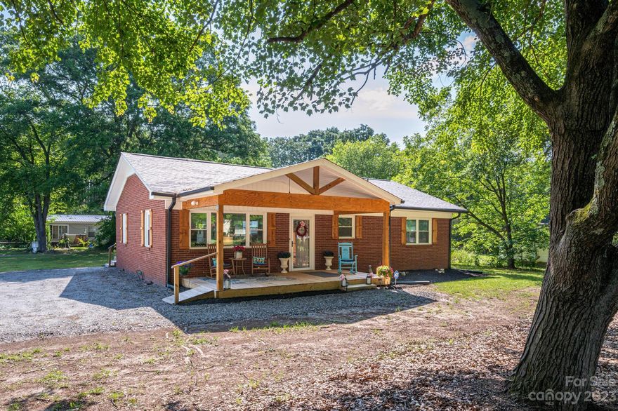 Newly updated 1960's brick home located in Lincolnton, NC! This charming property includes 2 bedrooms and 2 bathrooms on just over half an acre! Kitchen features all new cabinets and updated appliances. Only a short 5 minute drive into downtown Lincolnton, plus no city taxes paid! Don't let this one get away!