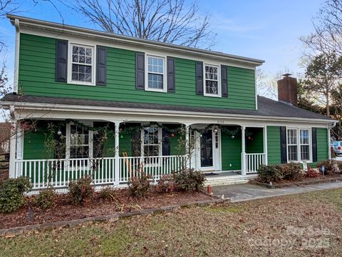 8700 Parkchester Drive Charlotte NC 28277