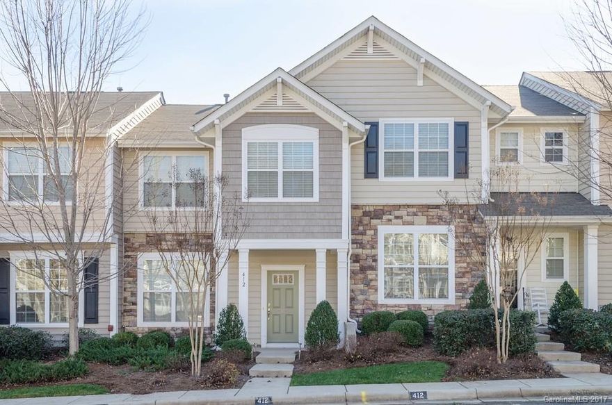 Must see this Bright and Sunny 3BR/2.5BA townhome in desirable Water's Edge Belmont community. Kitchen has recessed cans/granite countertops/ceramic tile backsplash/upgraded faucet/42" maple cabinets w/crown molding/pantry. Gas log FP in LR. MBR has vaulted ceiling/ceiling fan/walk-in closet, with garden tub and upgraded vanity. Private fenced patio, storage room out back. Community pool.