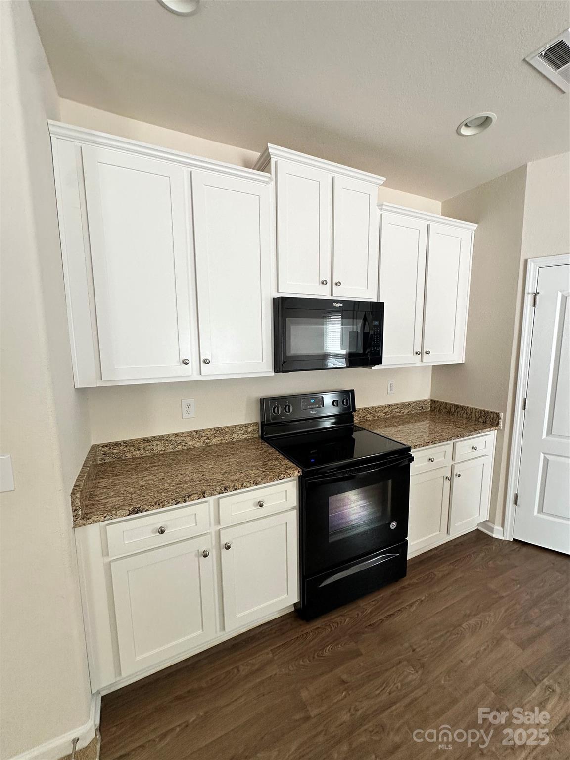 7516 Mockernut Drive