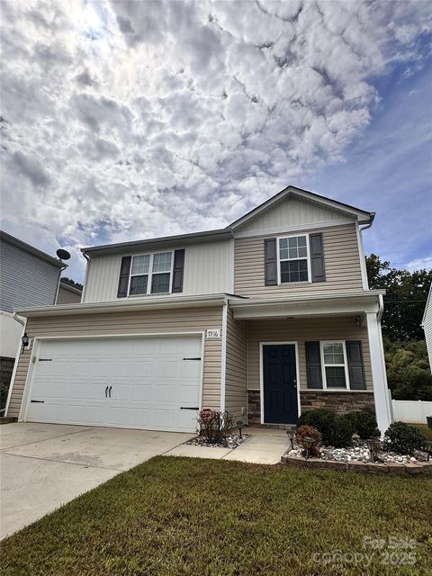 7516 Mockernut Drive Charlotte NC 28215