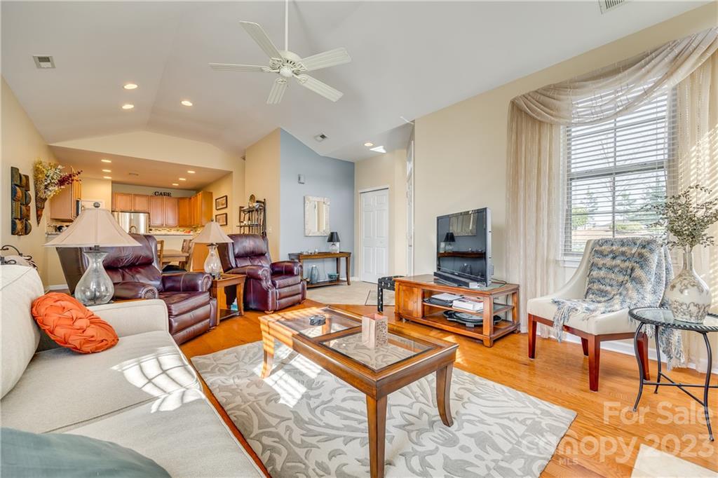 Stonecrest Villas of Tega Cay - Residential