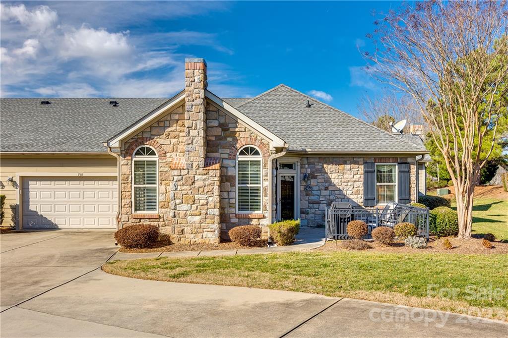 Stonecrest Villas of Tega Cay - Residential