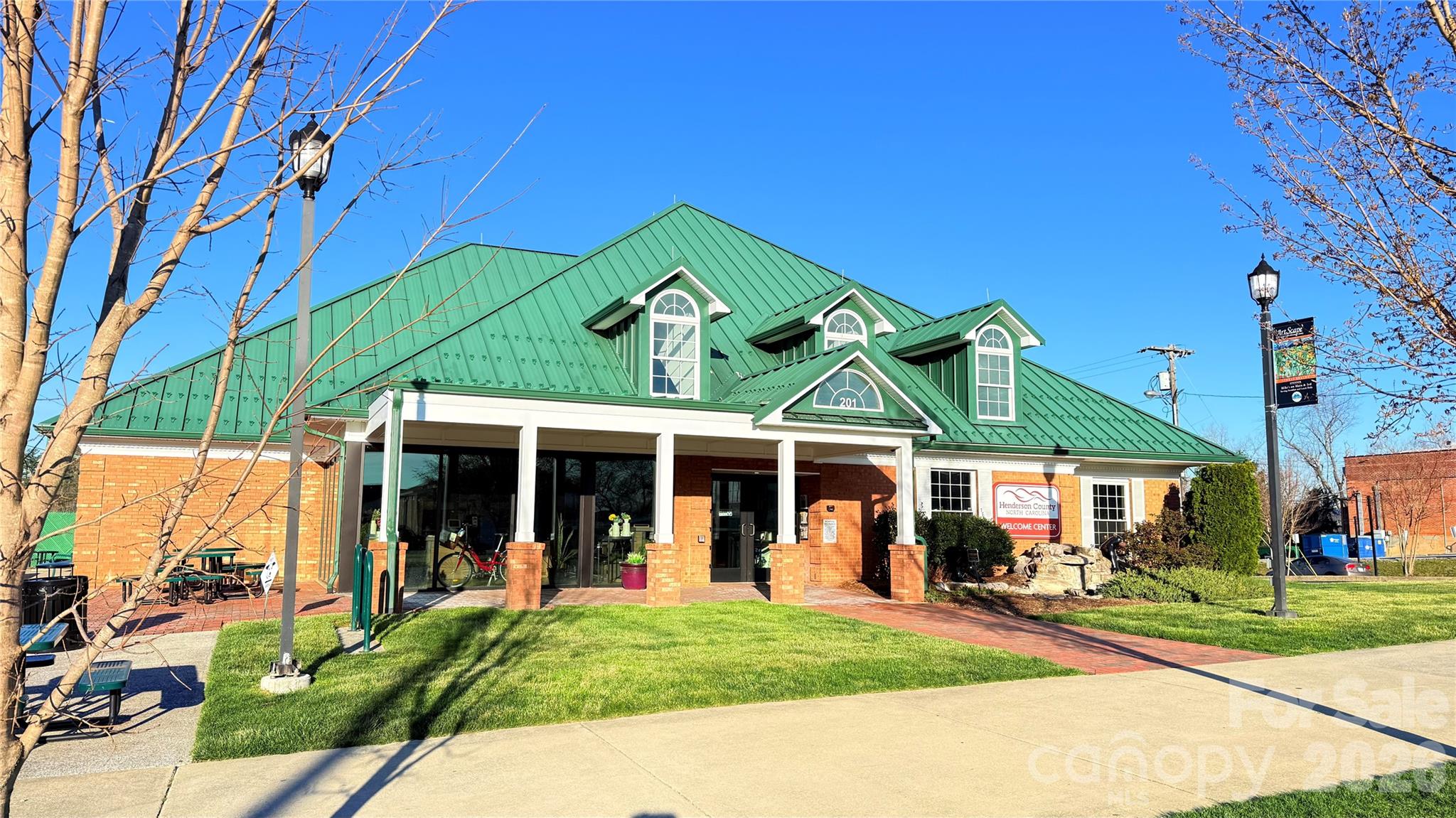 Toms Hill Park - Land