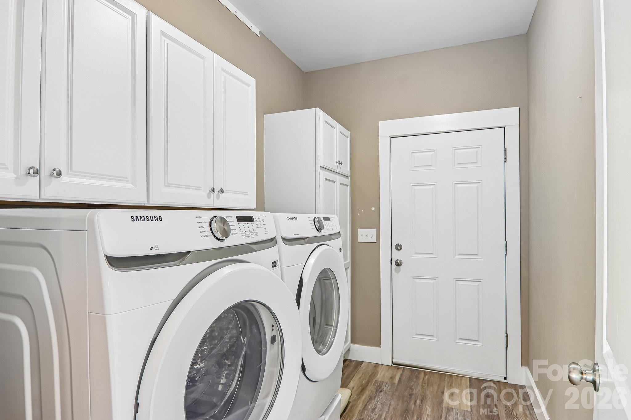 Riverwind - Residential