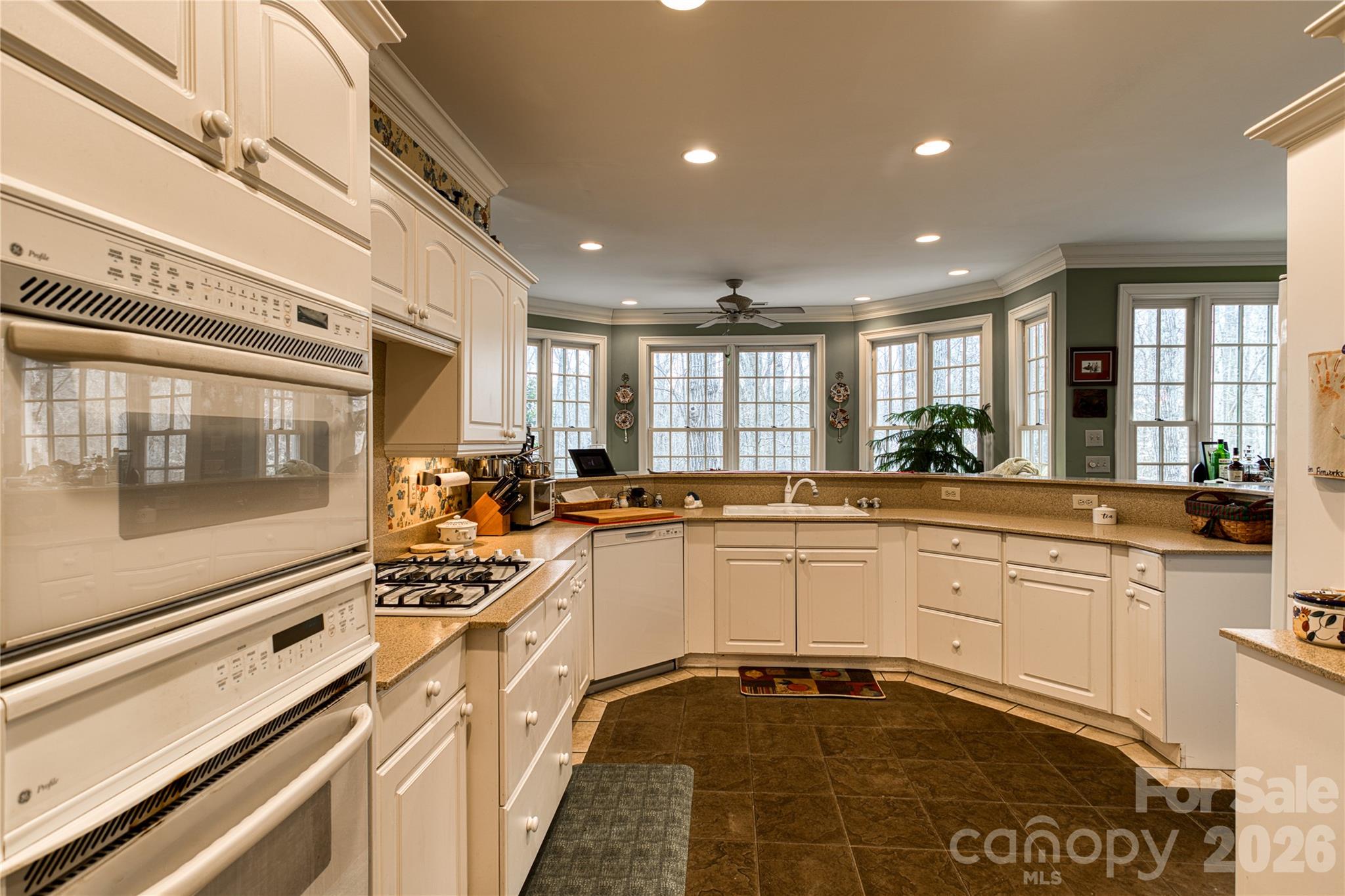 Country Club - Residential