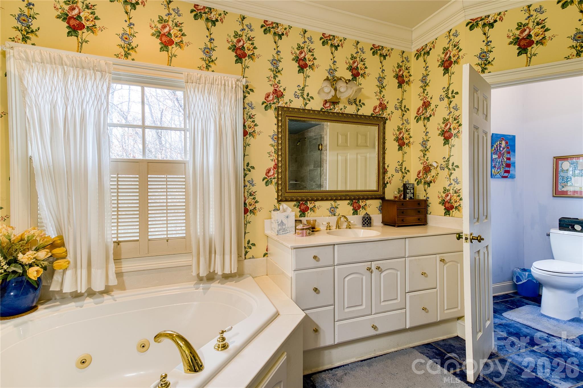 Country Club - Residential