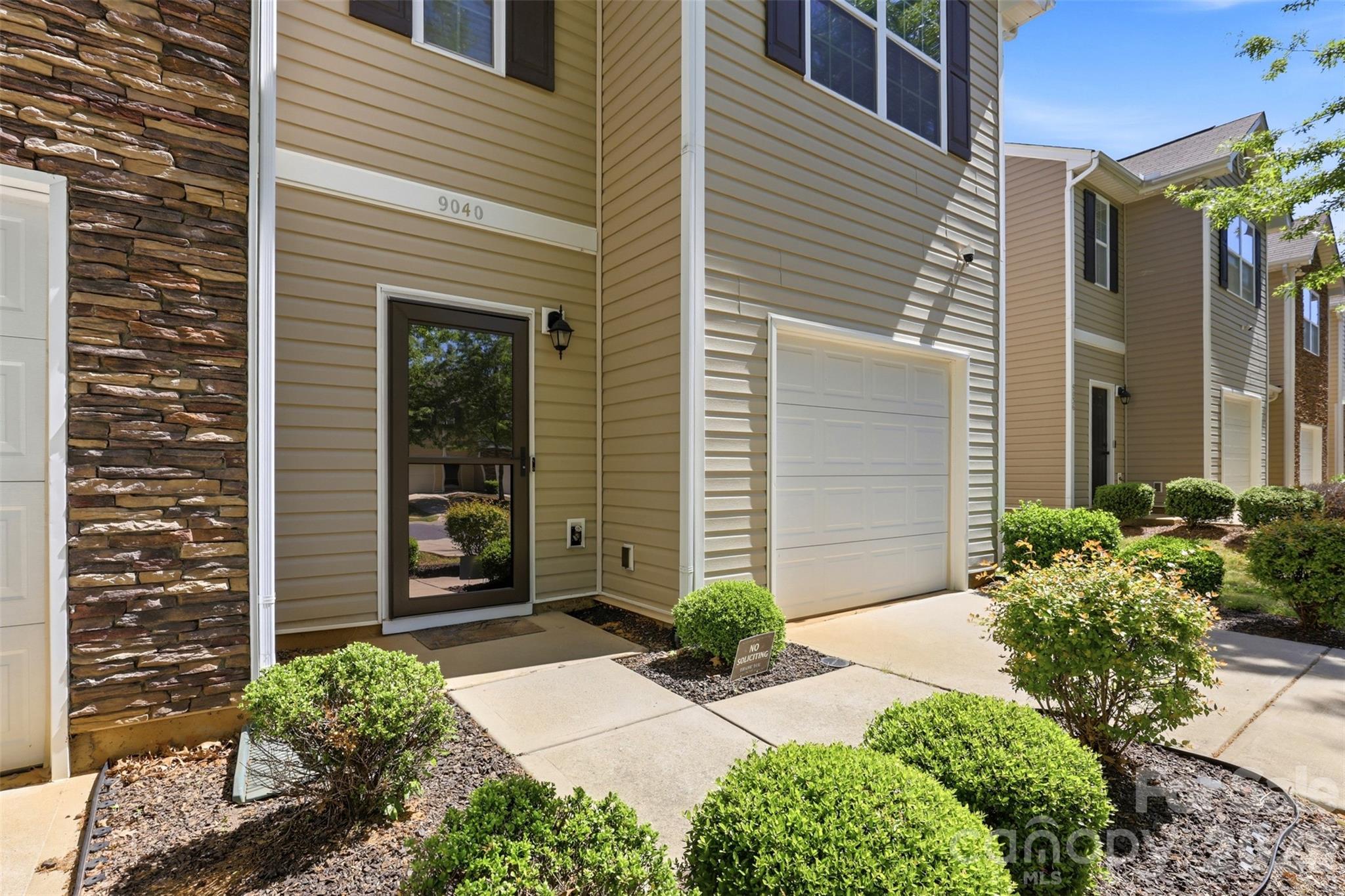 9040 Bradstreet Commons Way