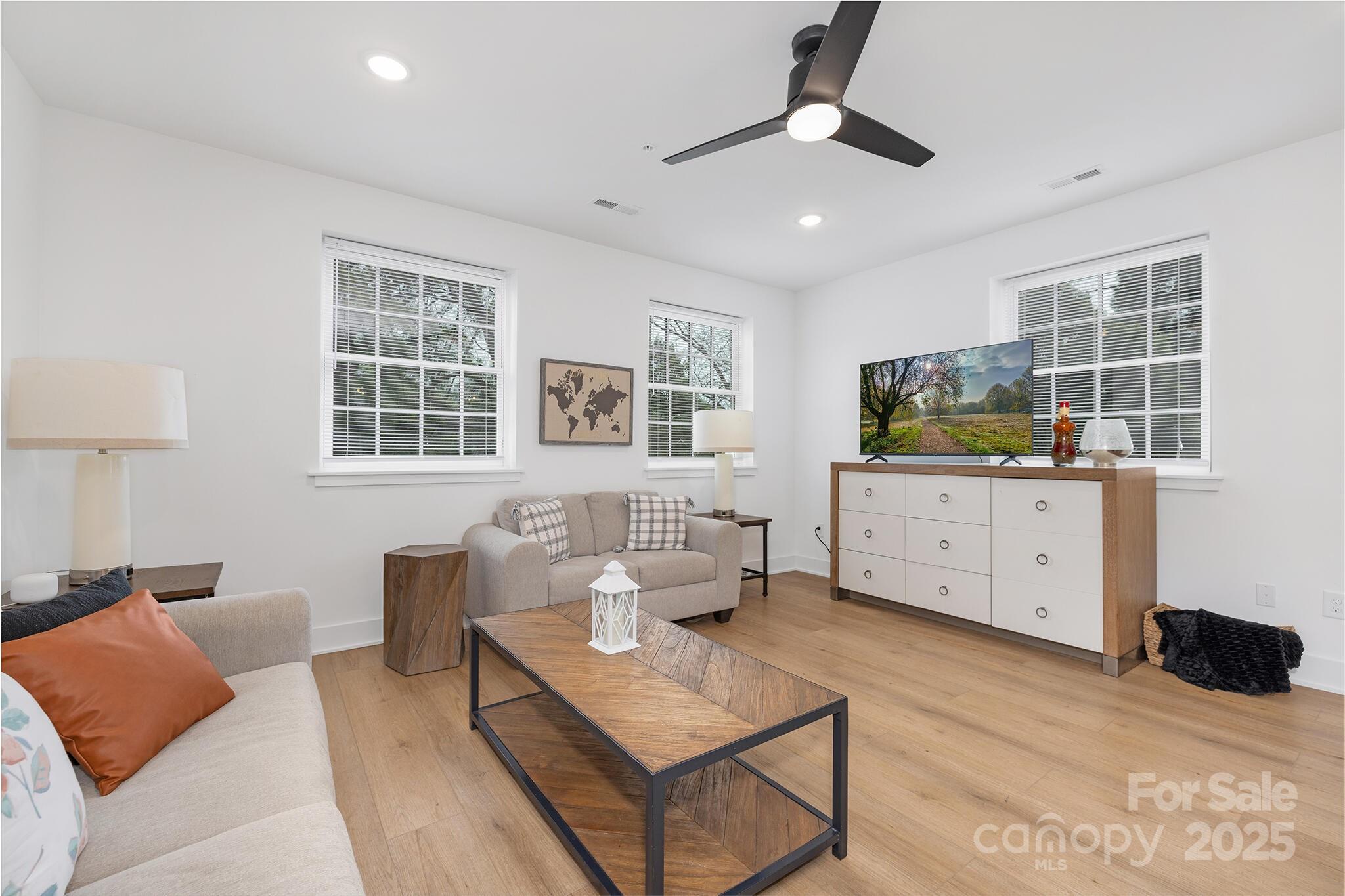 203 Grandin Road 2