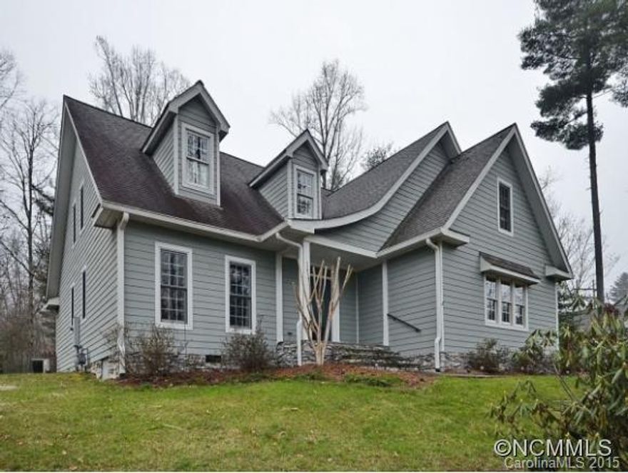 Come see this beautiful home in the West/Rugby area.  This home boasts HW flooring throughout the main level with an open floor plan and a family room with a vaulted ceiling and skylights.  There is a very large spacious galley kitchen  with plenty of workspace.  The main floor also host the formal dining room and a generous Master Suite area.  The upper level includes the 2 bedrooms, a bonus room over the 2 car main level garage and a full bath.