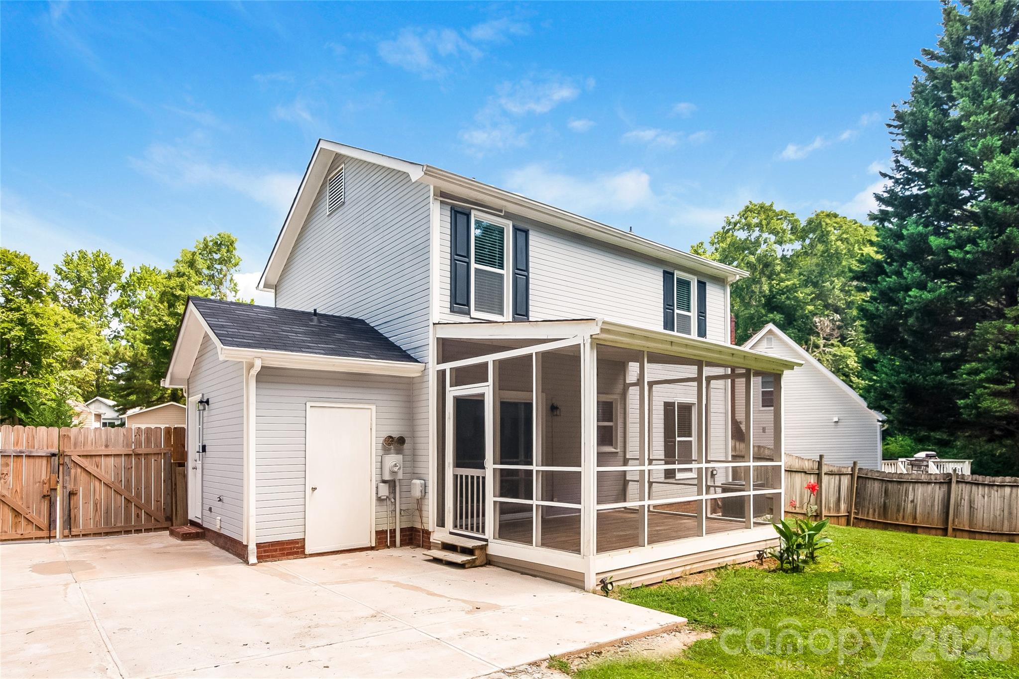 Hickory Ridge Estates - Residential Lease