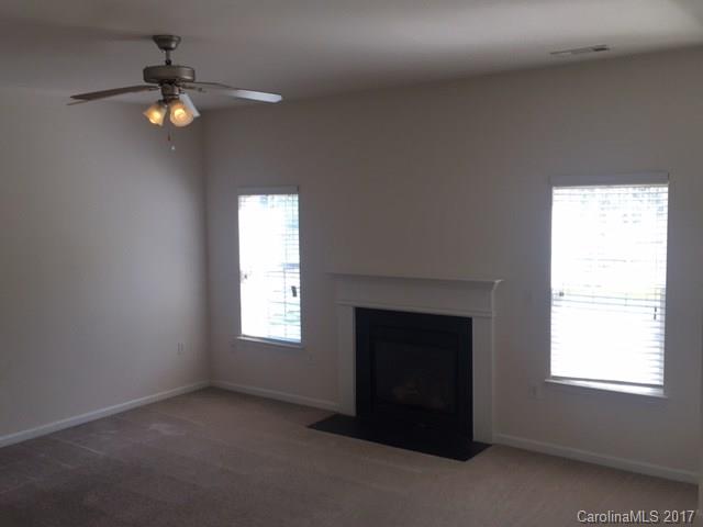 Sandy Pointe - Residential