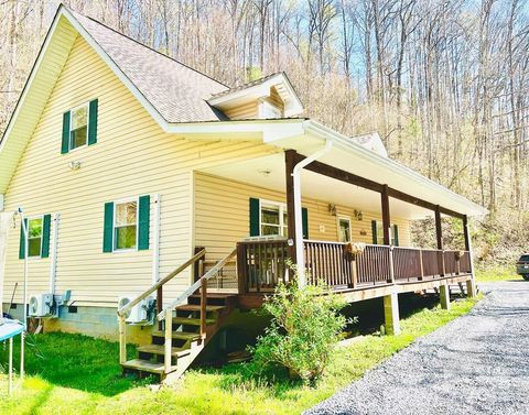 1437 Dark Ridge Road Sylva NC 28779