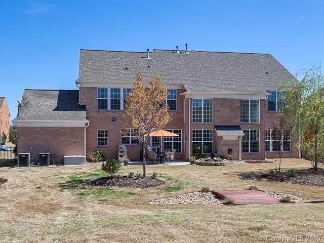 The Chimneys of Marvin - Residential