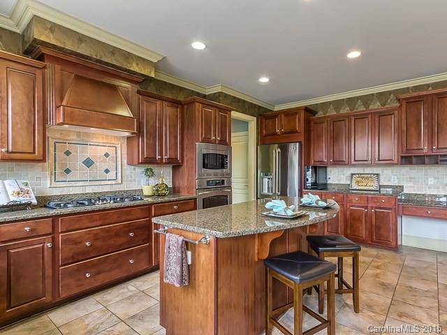 The Chimneys of Marvin - Residential